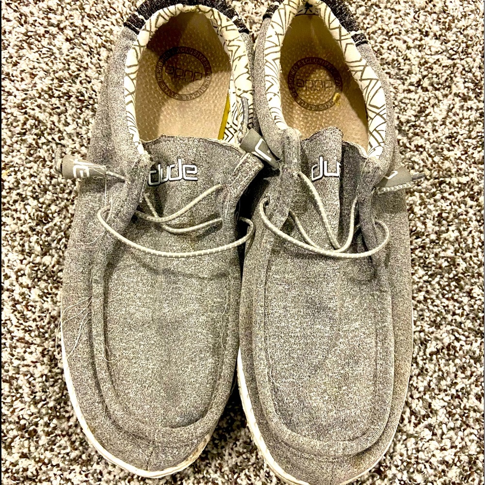 Men’s Hey Dude slip on shoes. Size 11